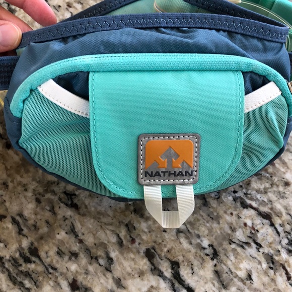 Nathan running water bottle belt pouch - Picture 2 of 7